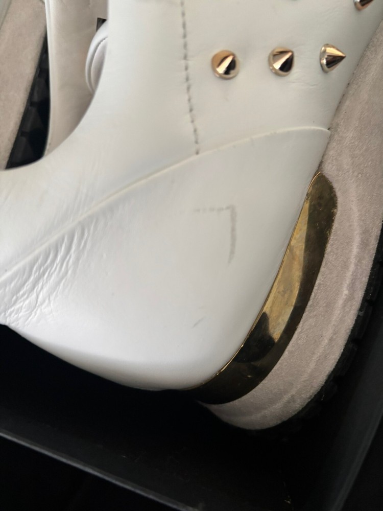 Vinci Leather Spiked Shoes