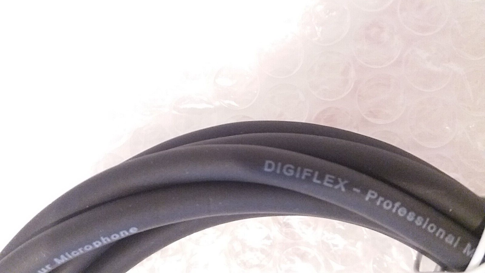 Neutrik Professional Microphone Cable, BLACK.