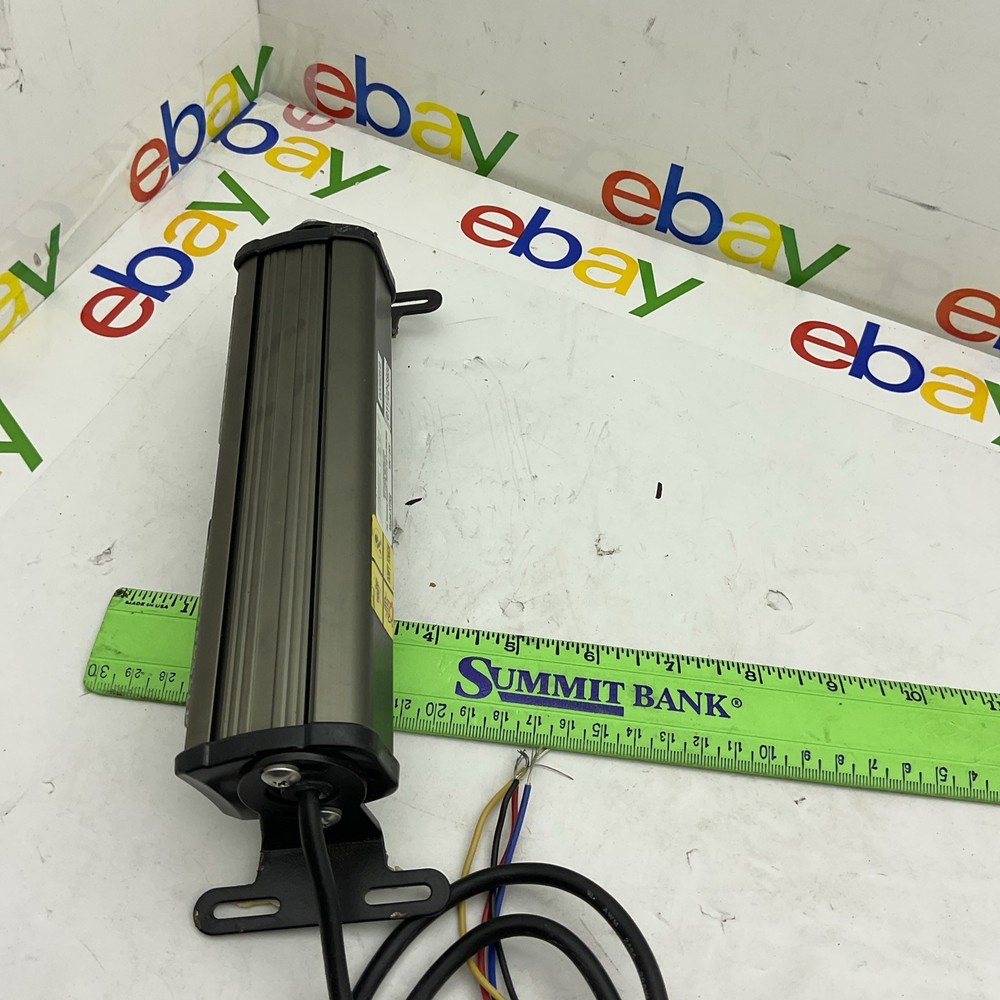 CODE 3 XT302 TWO LIGHTHEAD UNIT 12/24V AMBER/AMBER LEDS - XT302AA Tested 👍👍