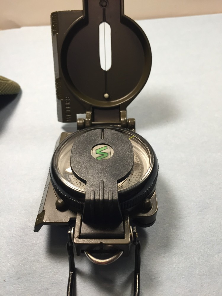 Military style plastic Compass with pouch (green)