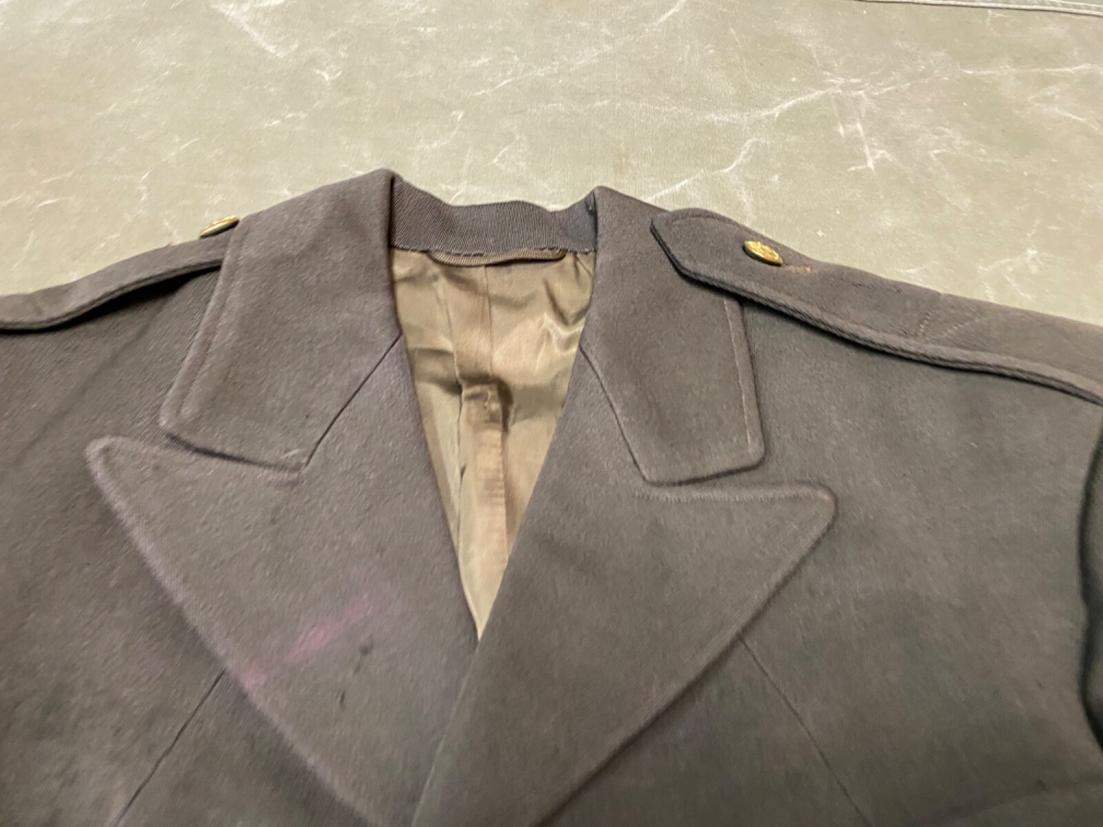 ORIGINAL WWII US ARMY OFFICER CLASS A DRESS JACKET- SMALL 38R