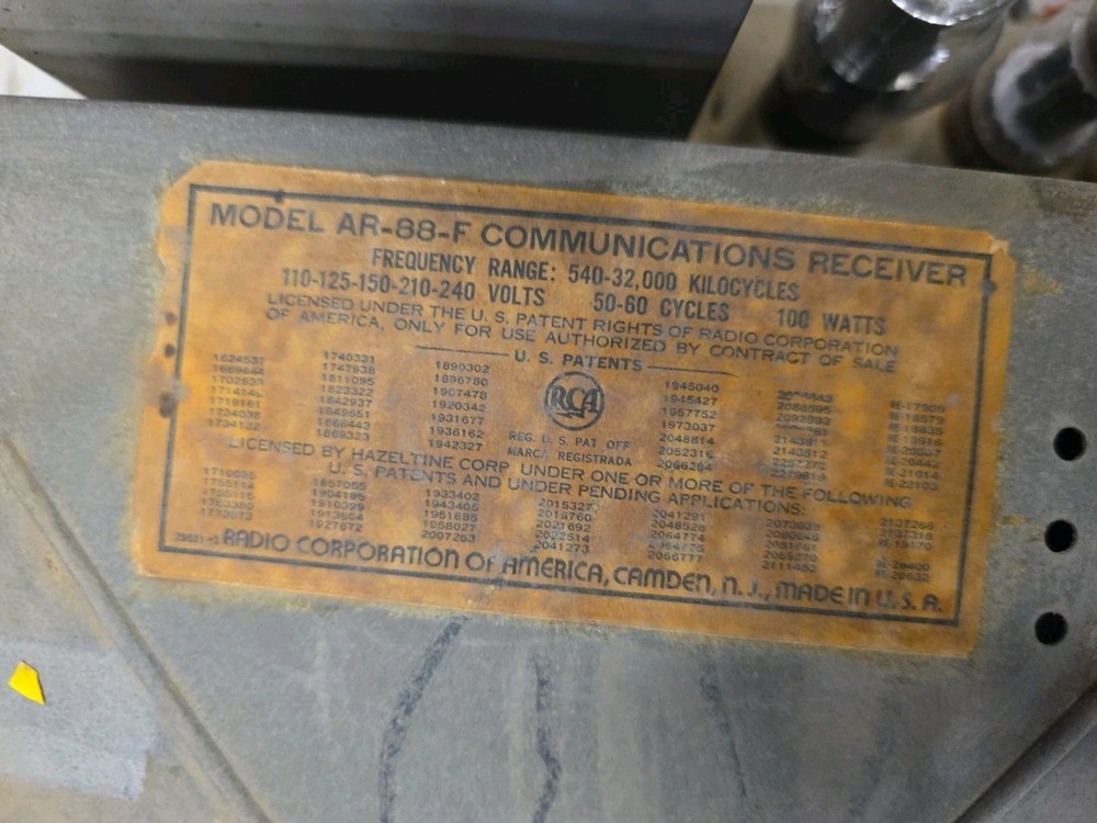 AR-88 RCA Communications Receiver (1941-1945)