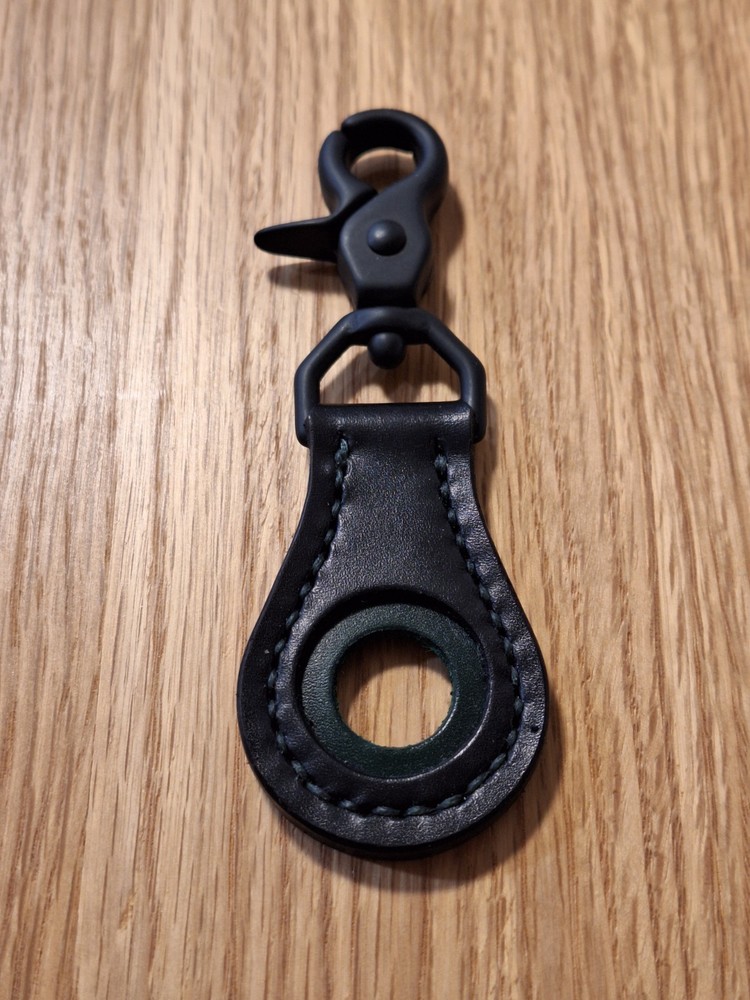 Green and black Single Hole Leather Pool Cue Thread Protector Holder