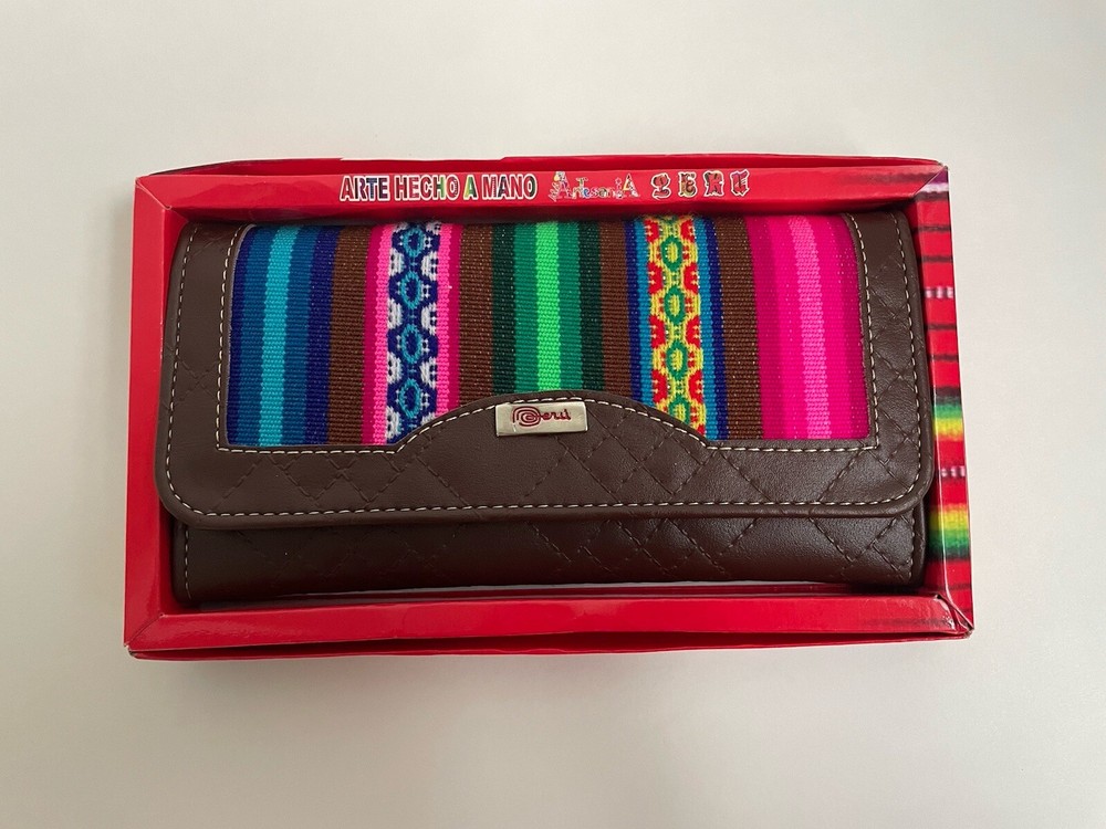 Handmade Artesanal  Peruvian Wallet Multicolor . New