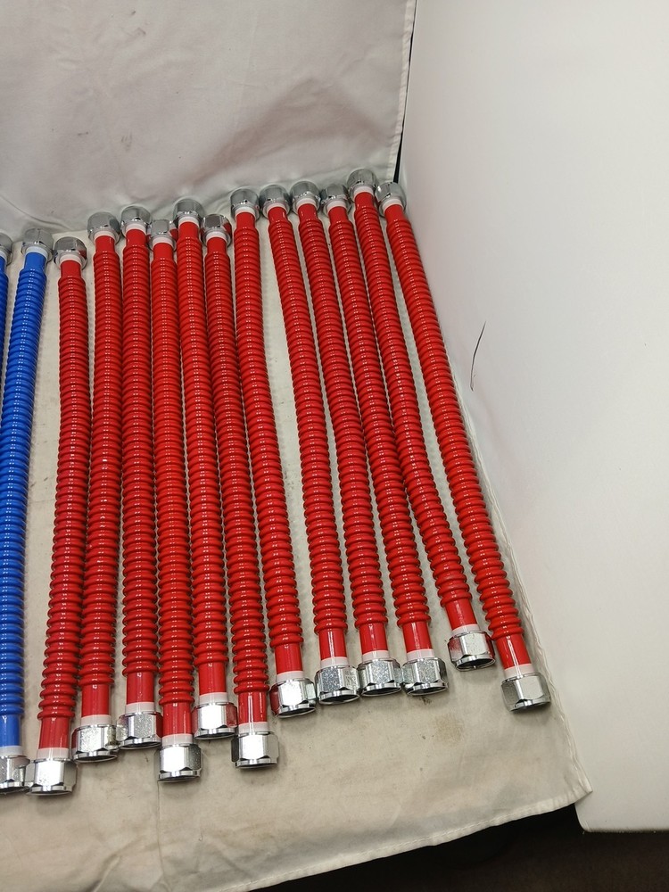 Lot Of 25 Everbilt 3/4" X 18" Water Heater Flex Connector Red & Blue New Openbox