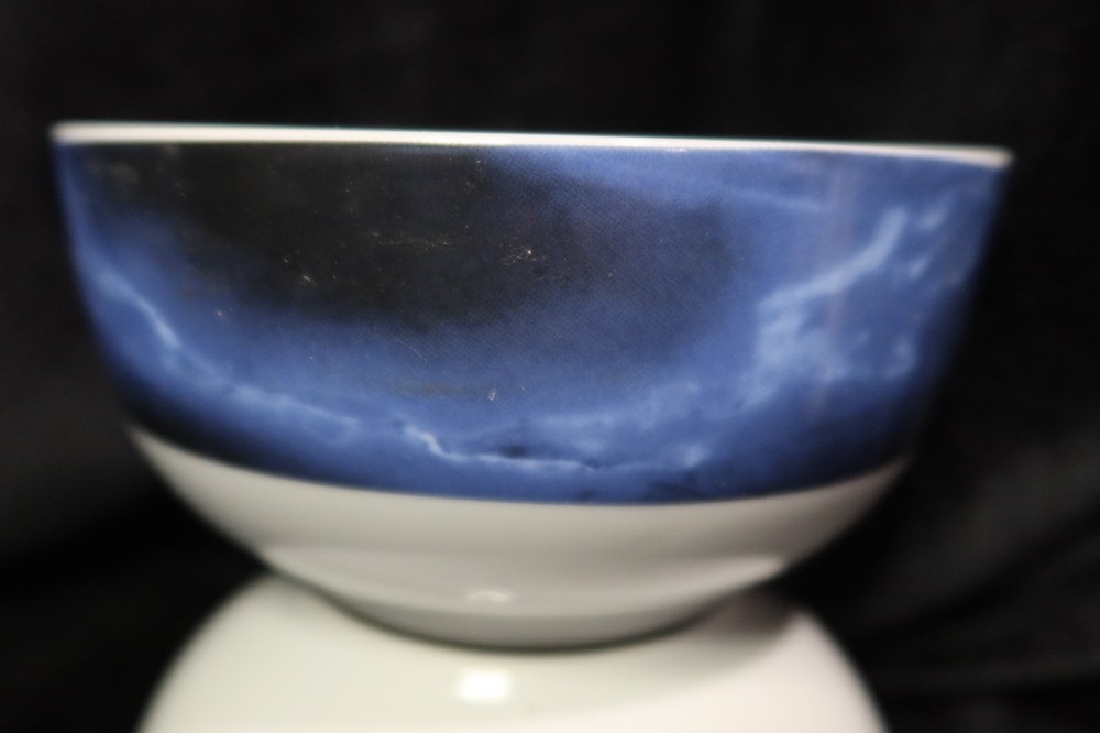 GODINGER GATHERING CARRERA BLUE LIGHT & DARK BLUE MARBLE 16 PIECES DINNERWARE