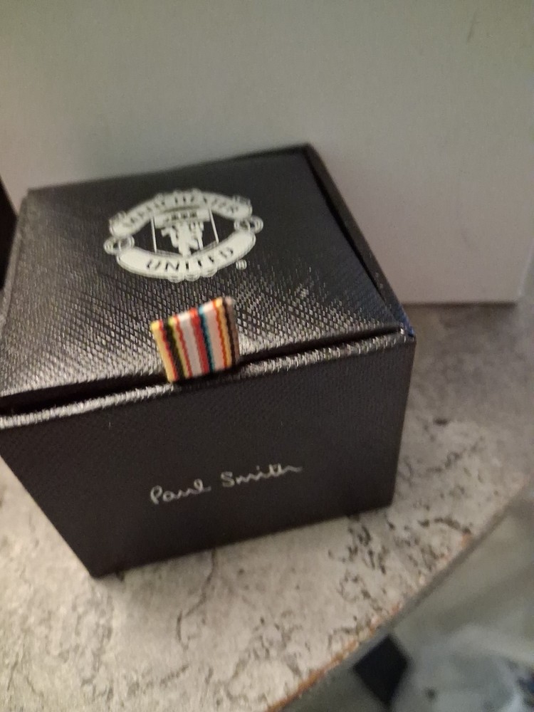EMPTY MANCHESTER UNITED CUFFLINK BOX