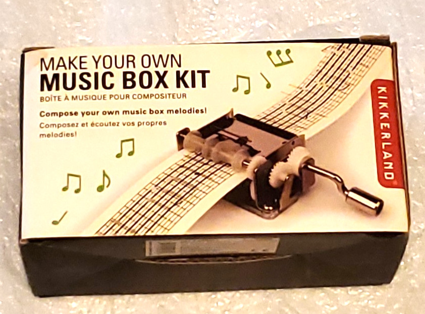 KIKKERLAND MAKE YOUR OWN MUSIC BOX