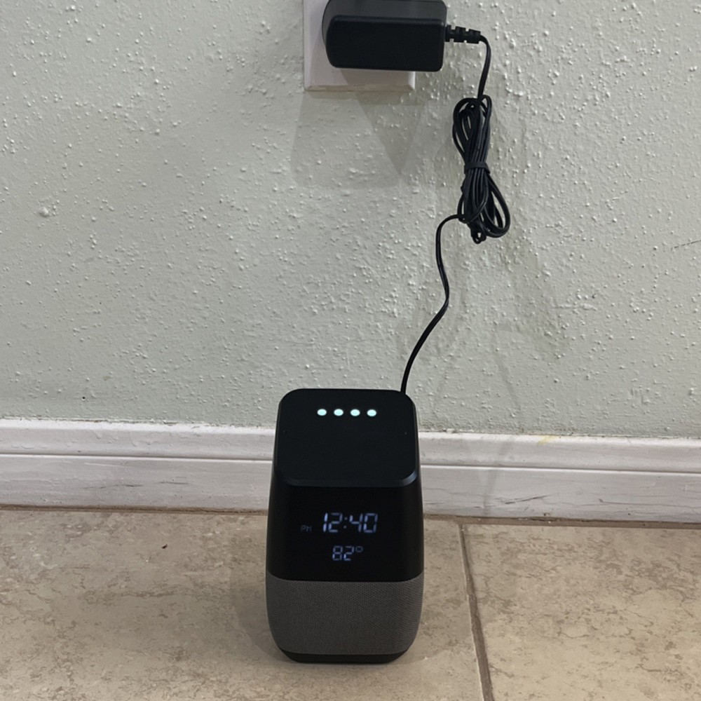 Insignia NS-CSPGASP2 Smart Speaker Clock Display Google Assistant Black/Gray