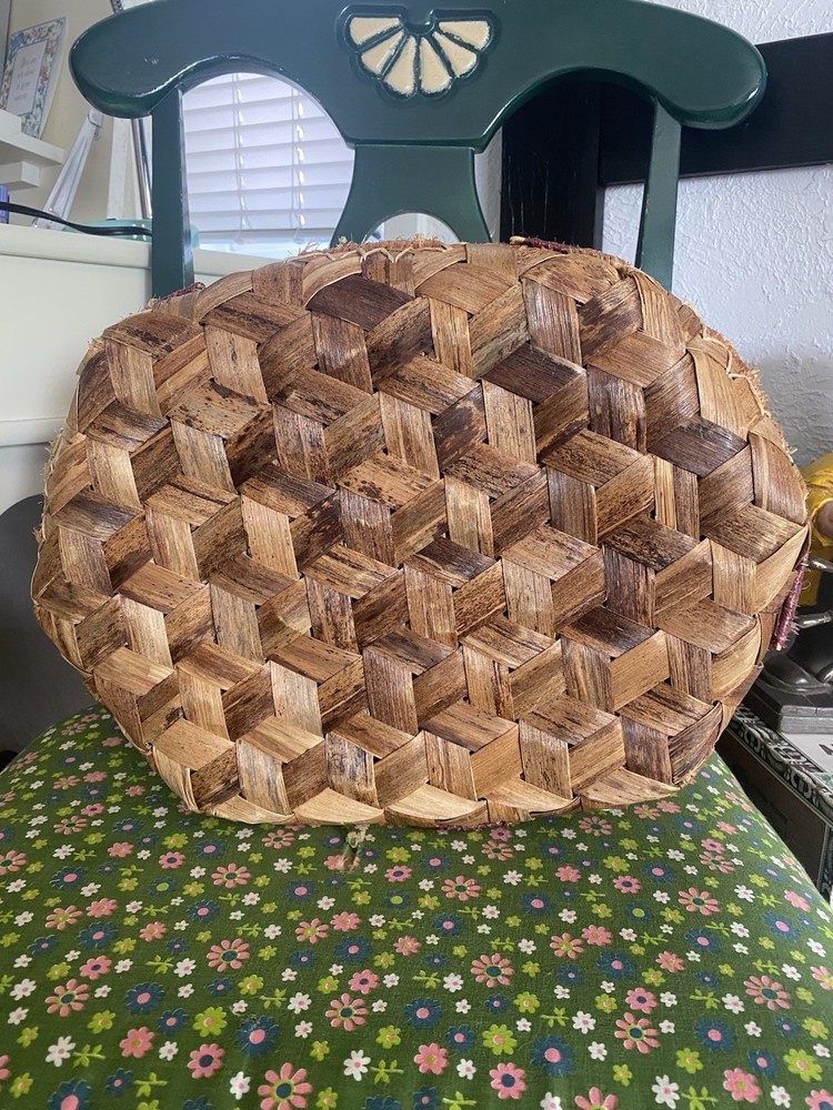 Vintage Handcrafted Woven Thatch Sewing Basket Beautiful