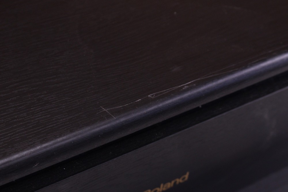 Roland LX705 Digital Piano ISSUE