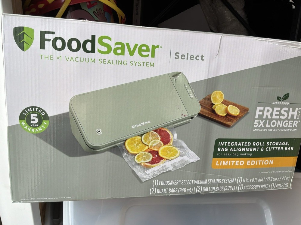 FoodSaver Select Vacuum Sealing System