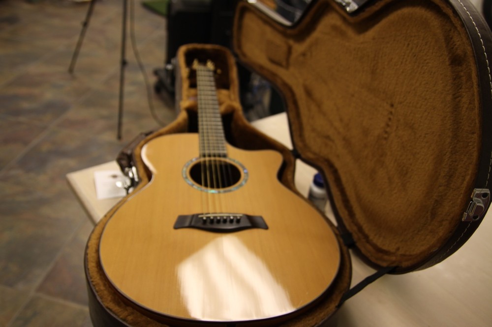 Timberline 6String Guitar