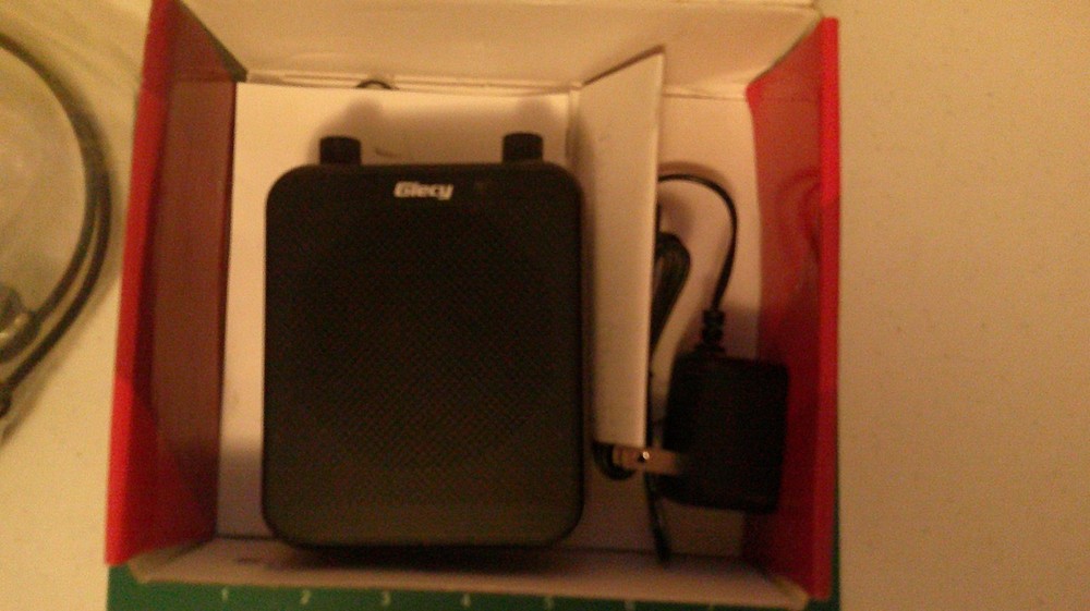 Giecy Multi-functional Portable Voice Amplifier With LED. READ DESCRIPTION.