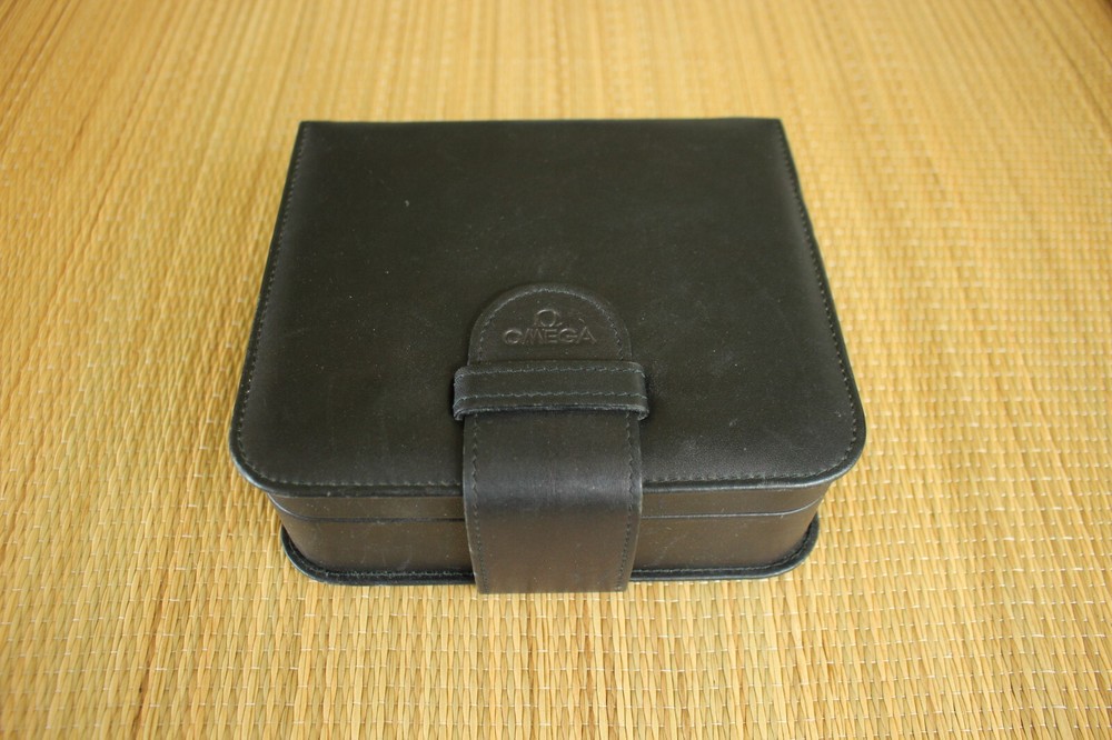 OMEGA OEM SPEEDMASTER FULL SIZE MOON WATCH DISPLAY PRESENTATION STORAGE BOX KIT