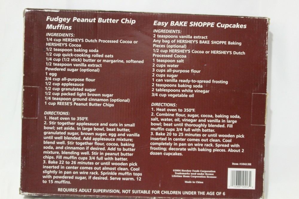 Hersheys Learn to Bake with Hersheys 8 Piece kid's Pack Silicon Bakeware Cookie