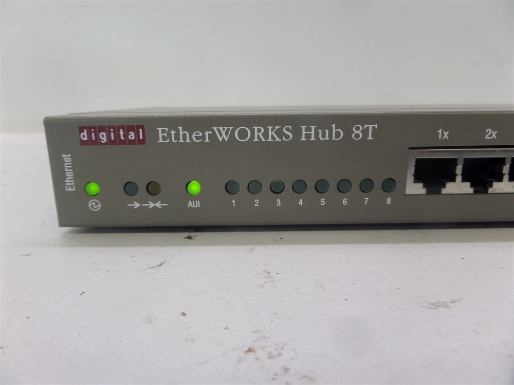 Digital EtherWorks Hub 8T DEL08-A3 8 ports