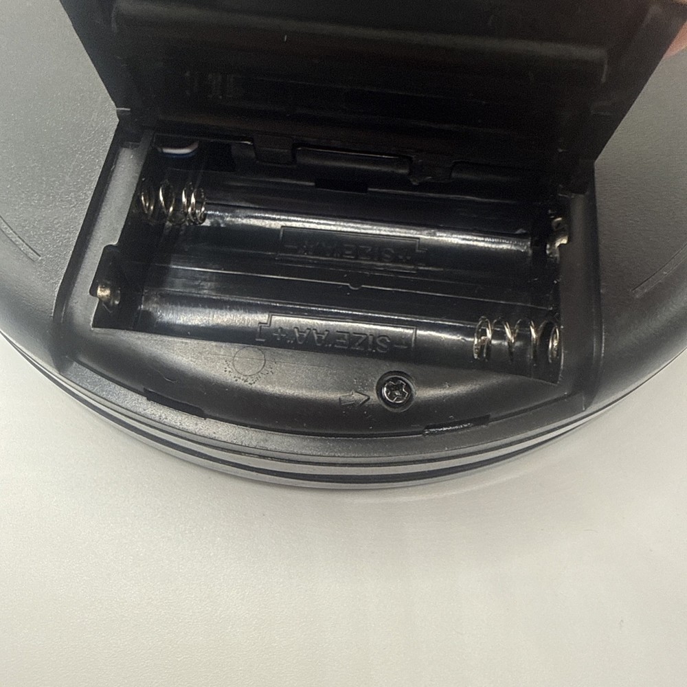 Deluxe Products CD Player Portable with 60 Second Anti Skip