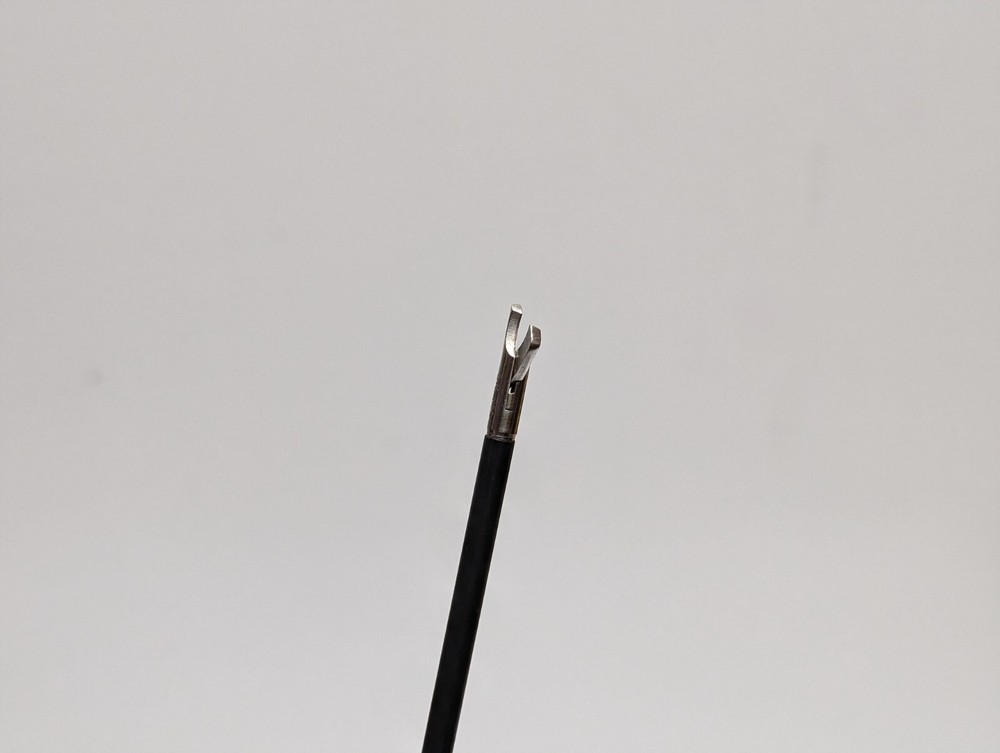 DYONICS 7208034 Forceps (USED).