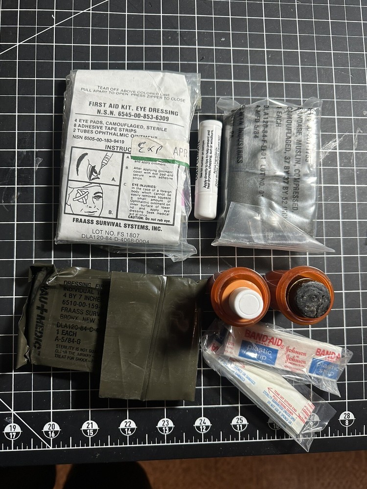 USGI First Aid bag set missing a few parts