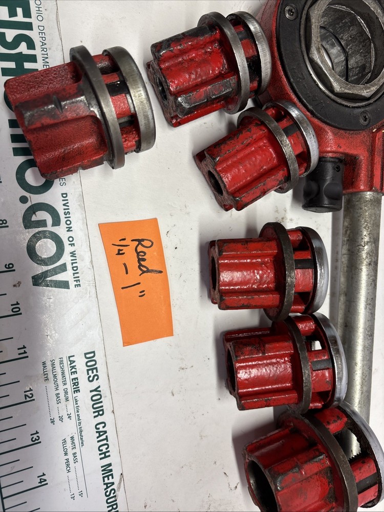 REED PIPE THREADER HEAD, DIES AND HANDLE