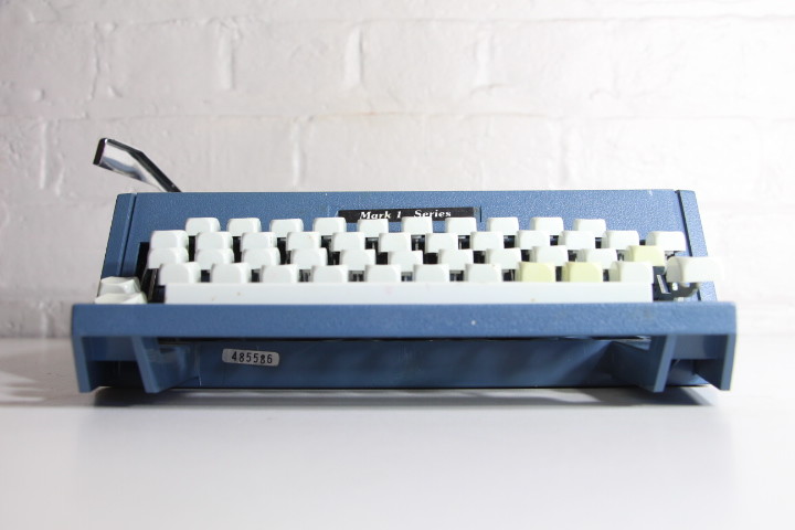 Mark 1 Series Typewriter ~ Blue ~ Case ~ Great Condition!