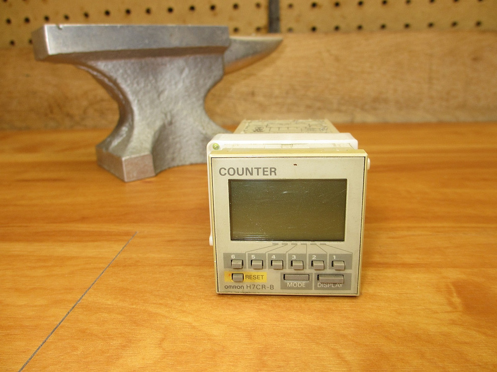 Omron H7CR-B *USED POWERS UP* Counter Panel Meter 100-240VAC