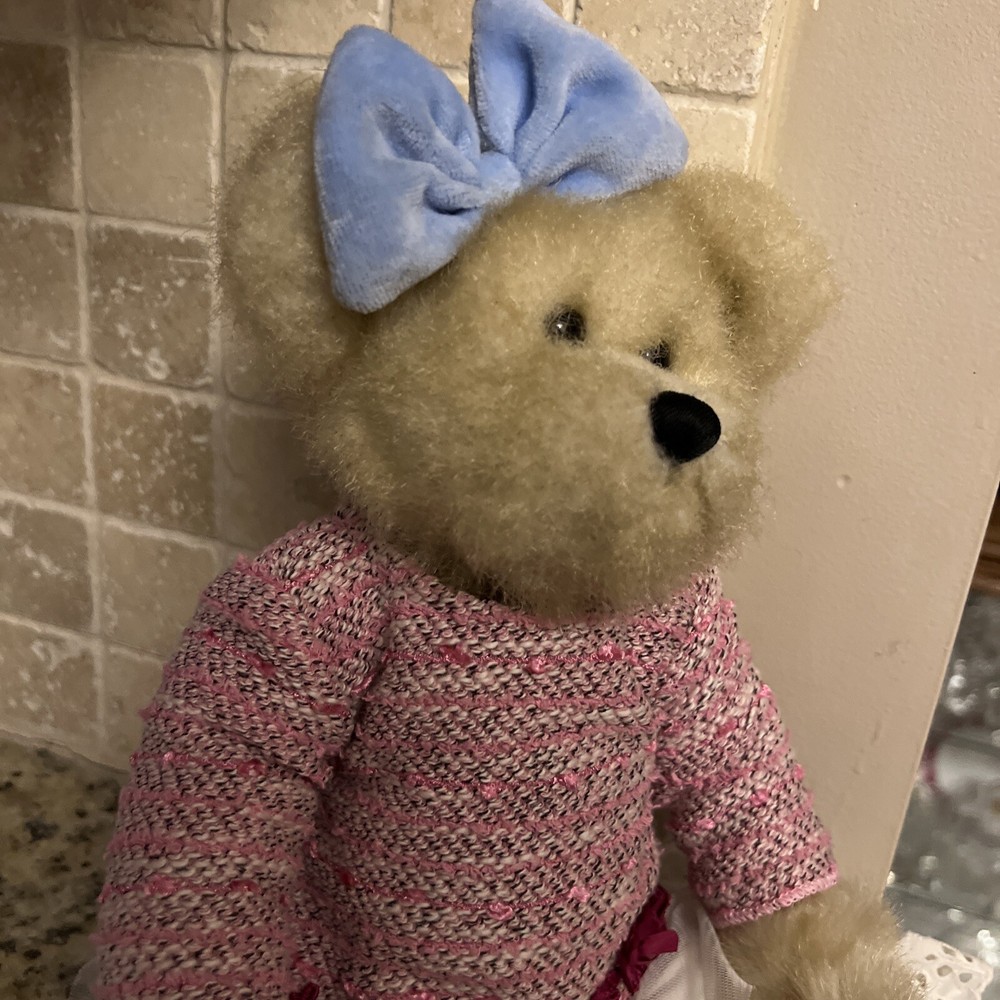 Boyd’s Bears plush Snowflake 2003 Bear 15”