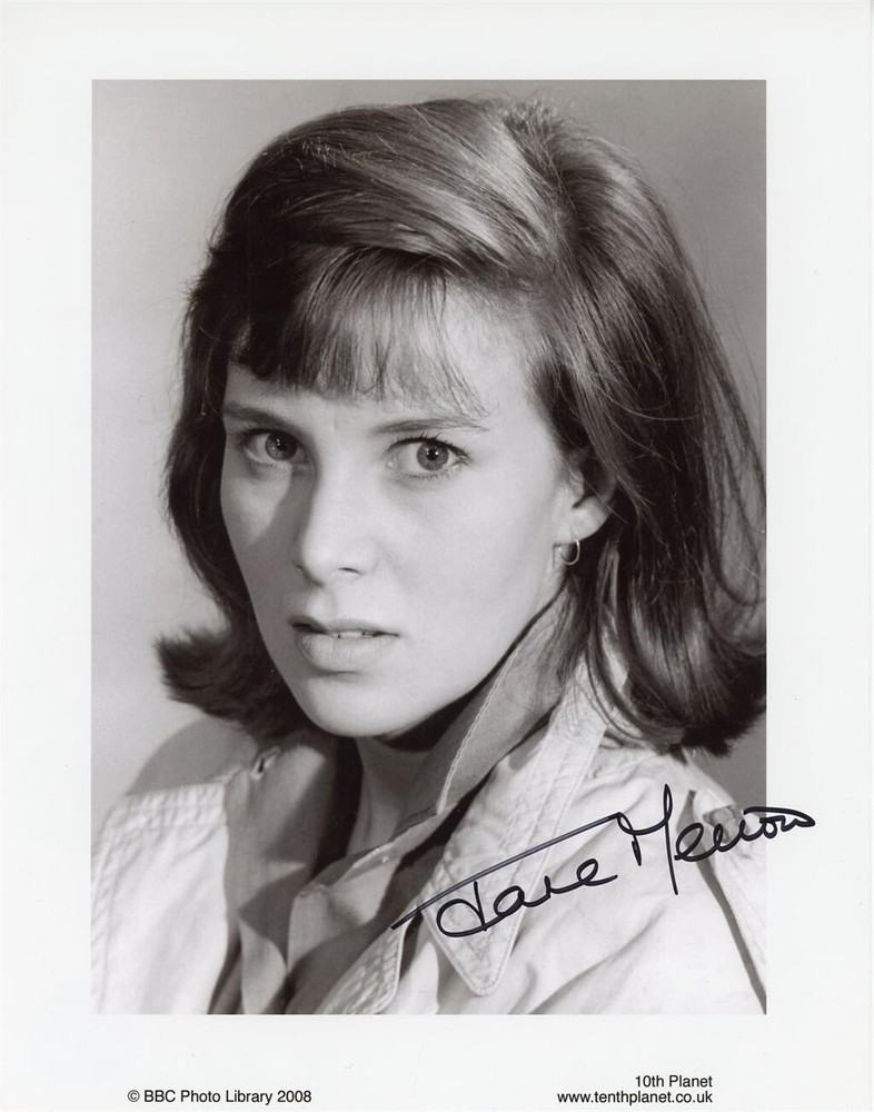 Jane Merrow - Signed Photograph (Actress)