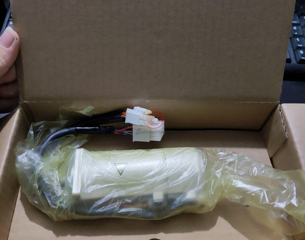 ONE NEW Panasonic Servo Motor MSM011A3E
