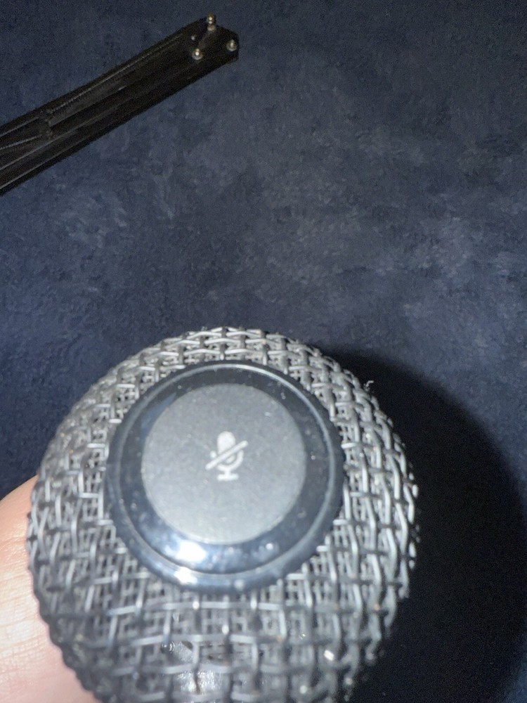 Microphone Solo Cast With Microphone Stand Very Good Condition