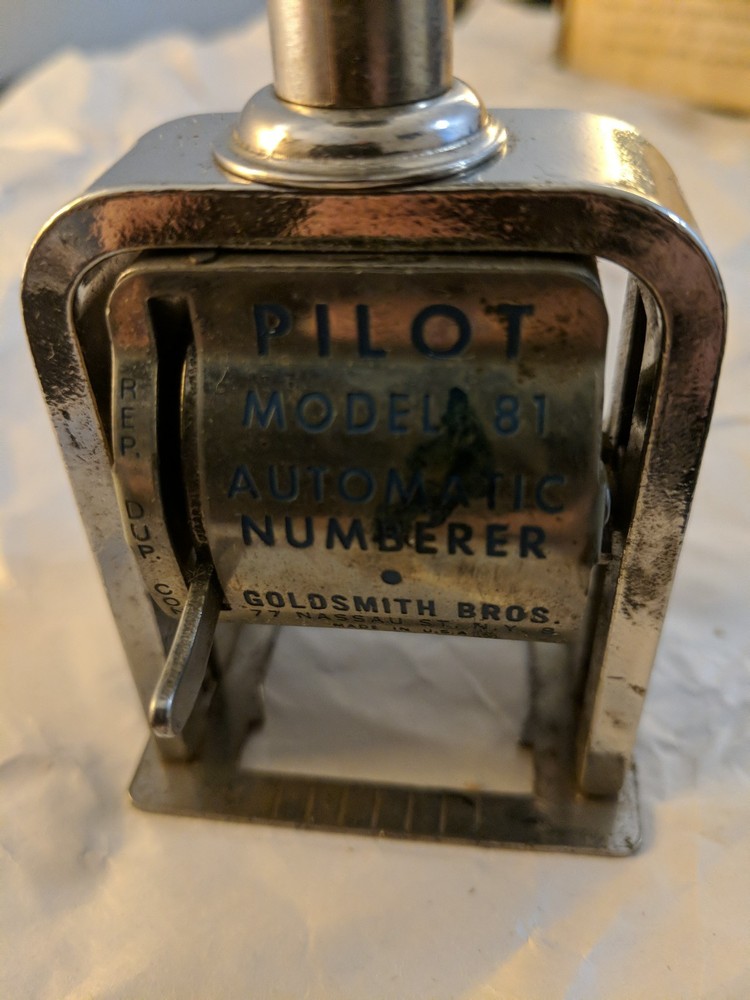 Vintage Pilot Automatic Numbering Machine Stamper - No.81. with box. VG.