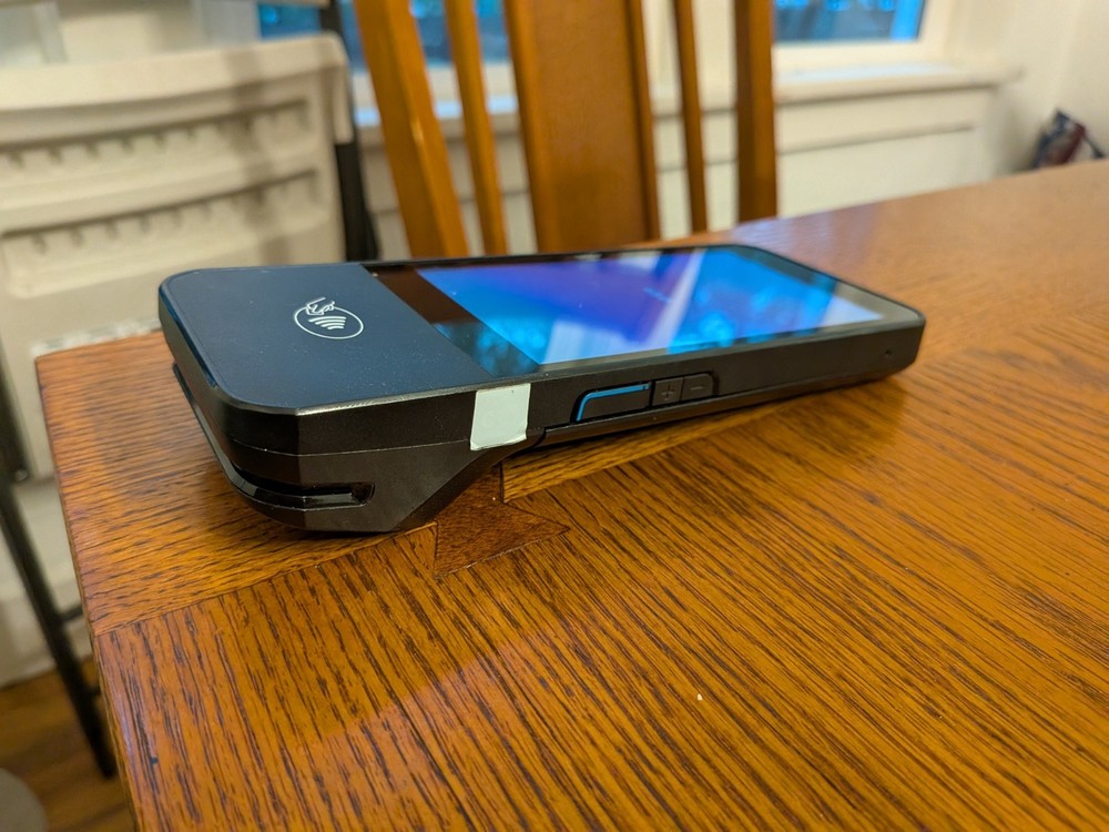 Wise POS E Card Reader, Handheld Portable, NFC, Chip Reader, LCD Screen, Stripe