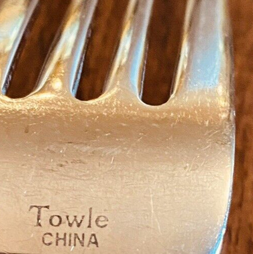 Towle Loop Stainless Flatware Pierced China 6- Place Oval Spoons 7 1/2"