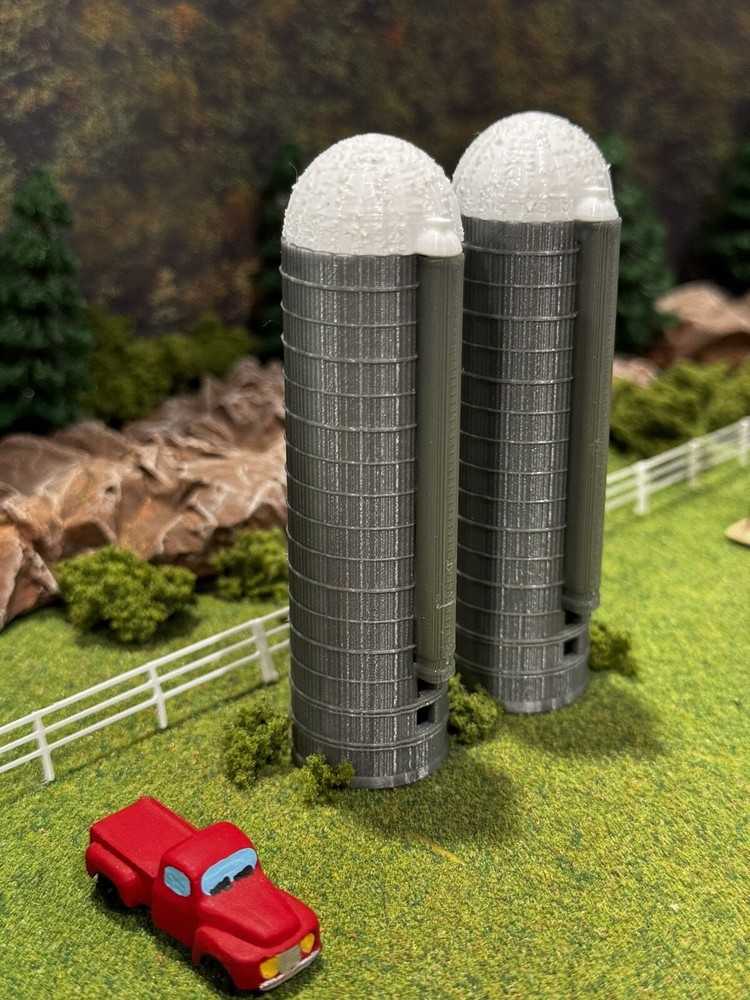 N Scale Grain Bin Silo for Model Railroad Diorama 2-Pack