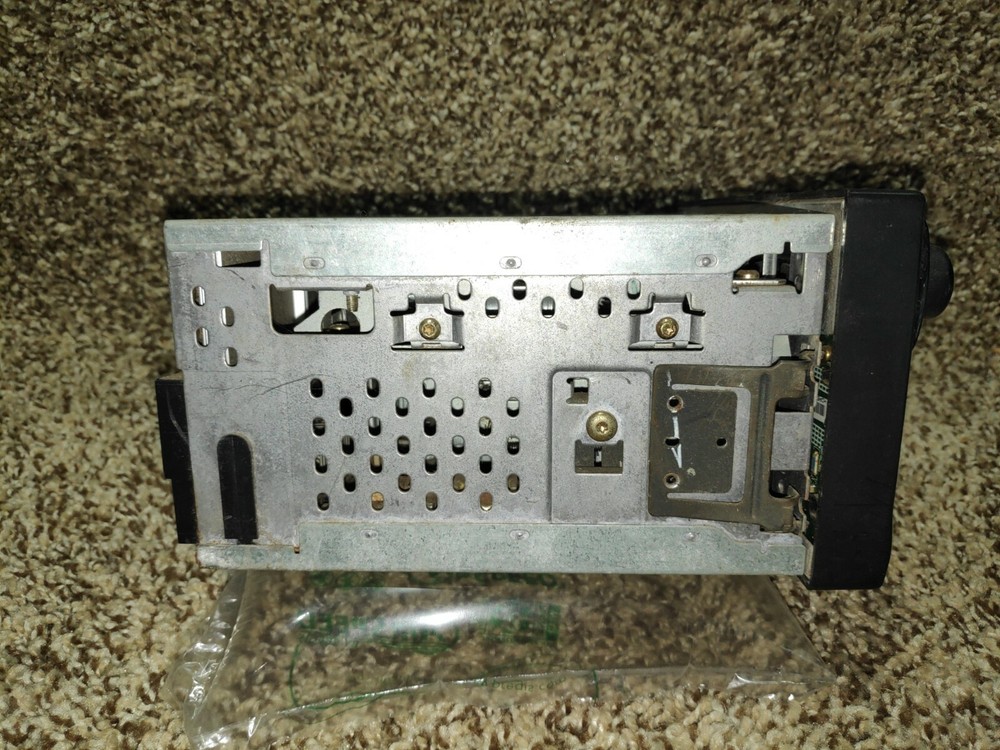 01 FORD EXPLORER A/V Equipment YU3F-18C868-AA