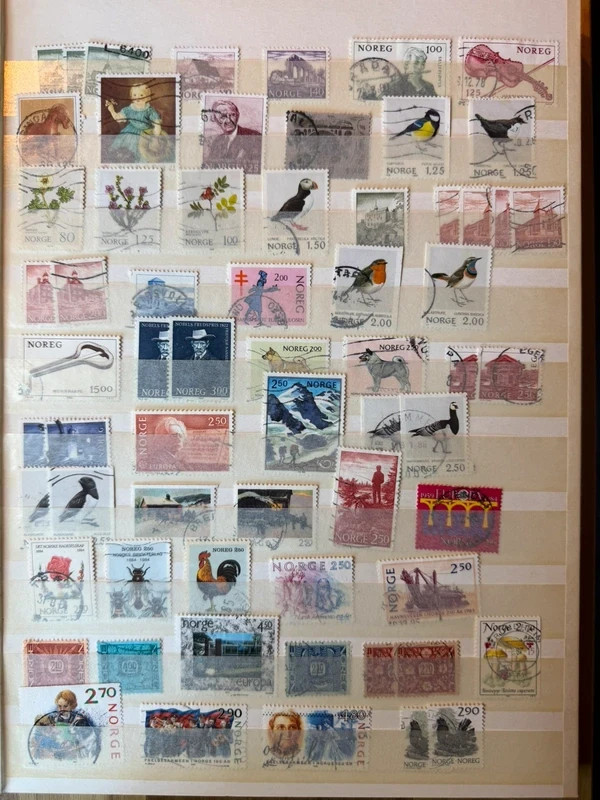 Norwegian stamp collection- 500 different stamps