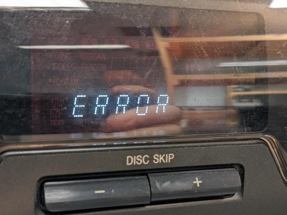 TECHNICS SL-MC70 COMPACT DISC CHANGER - (FOR PARTS)