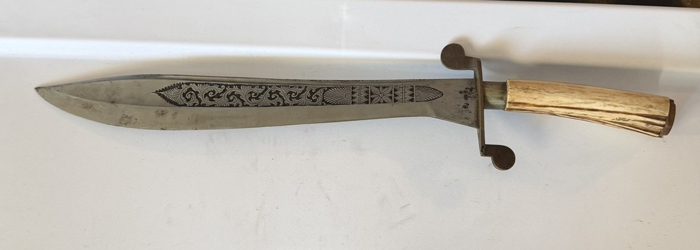 Large knife/sword/dagger from Tjieroeh Indonesia Java 1920’s