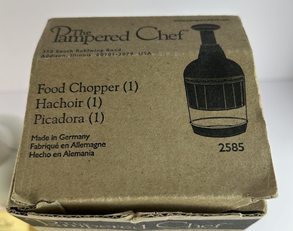 Original Pampered Chef #2585 Push Function Food Chopper Original Box