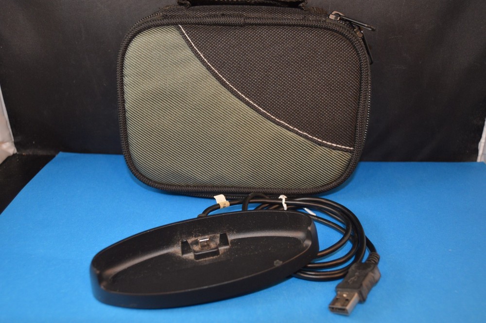 TomTom CARRYING - STORAGE CASE & CHARGING BASE Navigation GPS car auto Direction