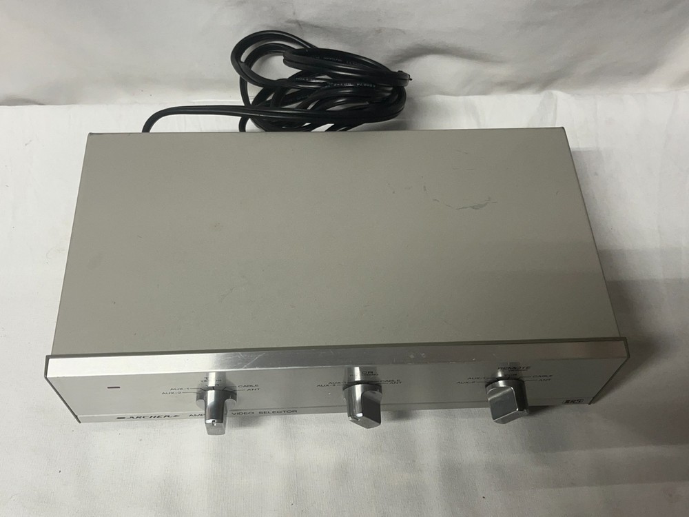 Vintage Archer | Amplified Video Selector | Model 15-1264 | Powers On