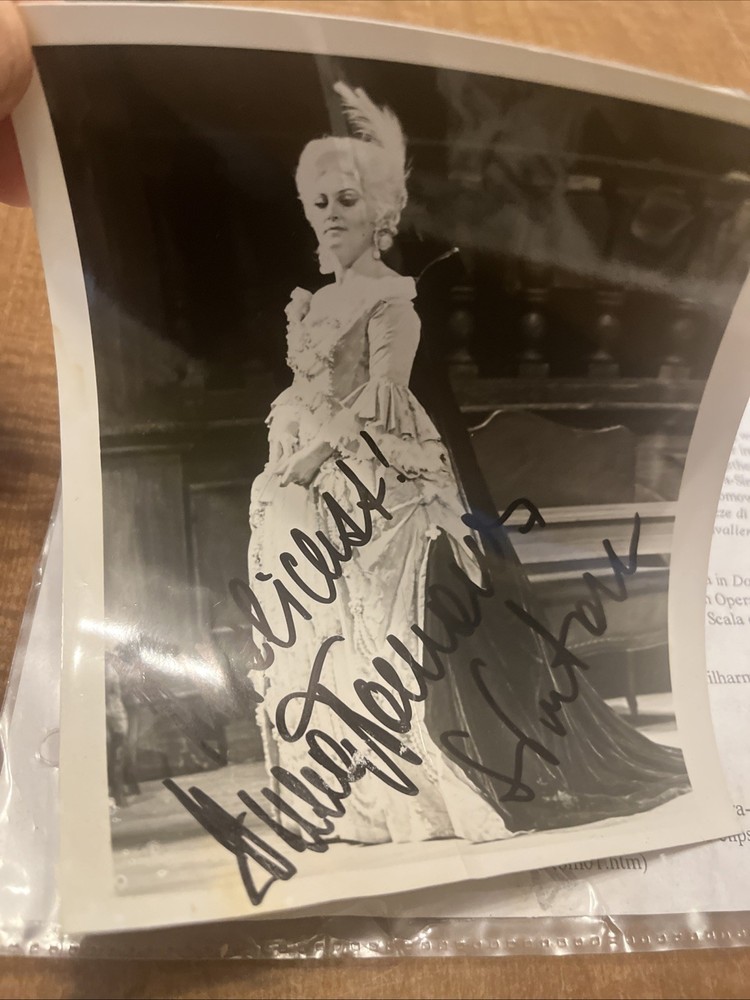 Anna Tomowa- Sintow Autograph