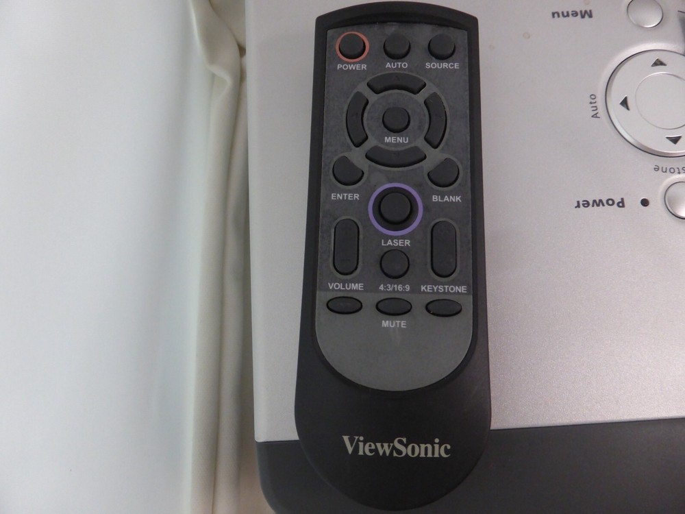 ViewSonic PJ506D DLP Projector - Tested / Working