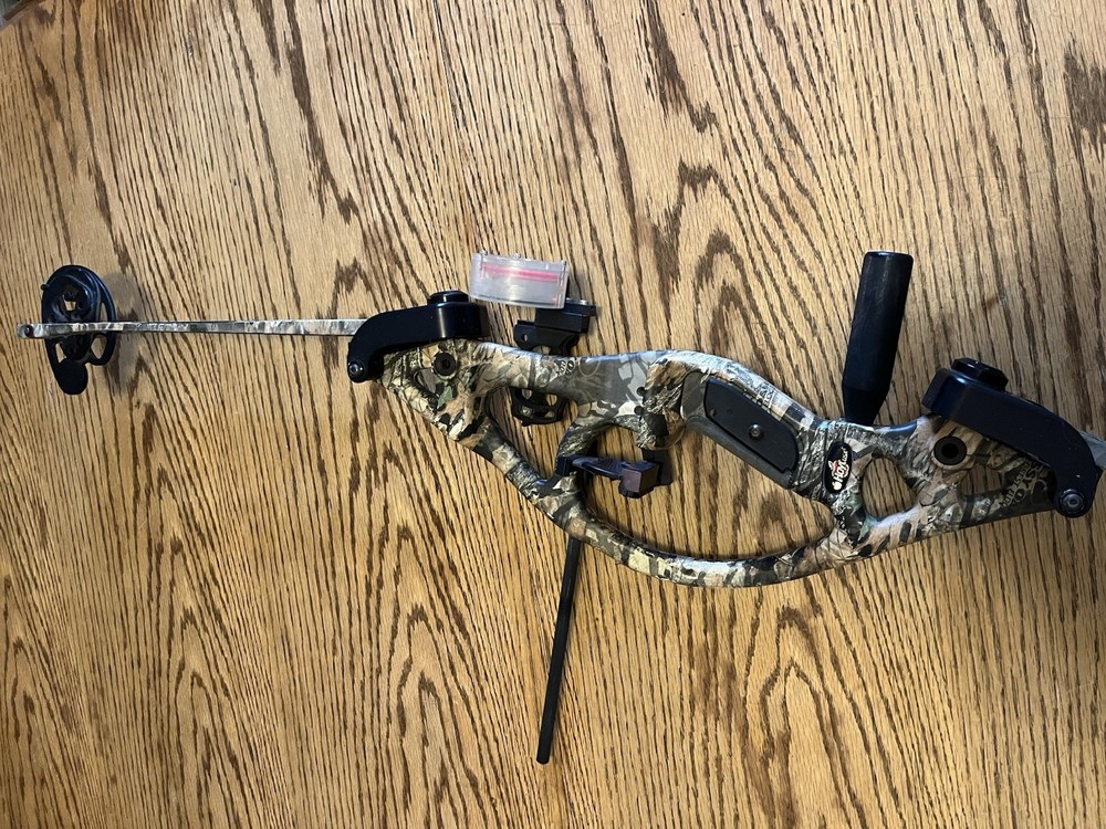 Hoyt ZR200 Compound Bow Left Hand No String