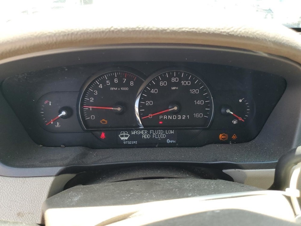 DTS 2006 Glove Box 4813610