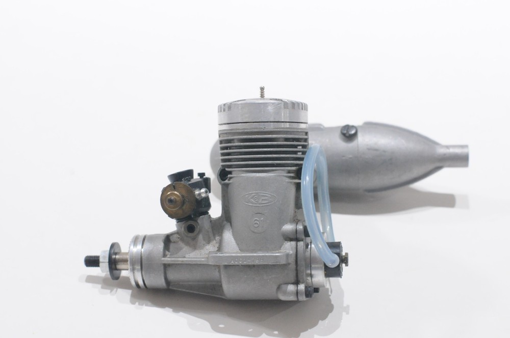 K&B .61 RC PLANE ENGINE NITRO WITH MUFFLER