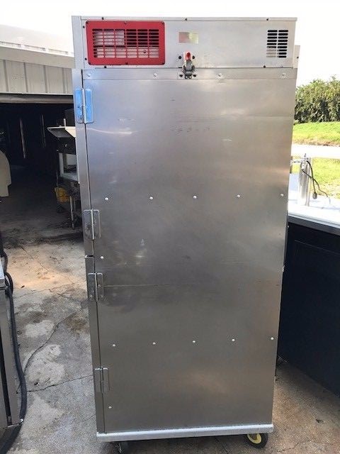 Cres-Cor Cook and Hold 141FSS