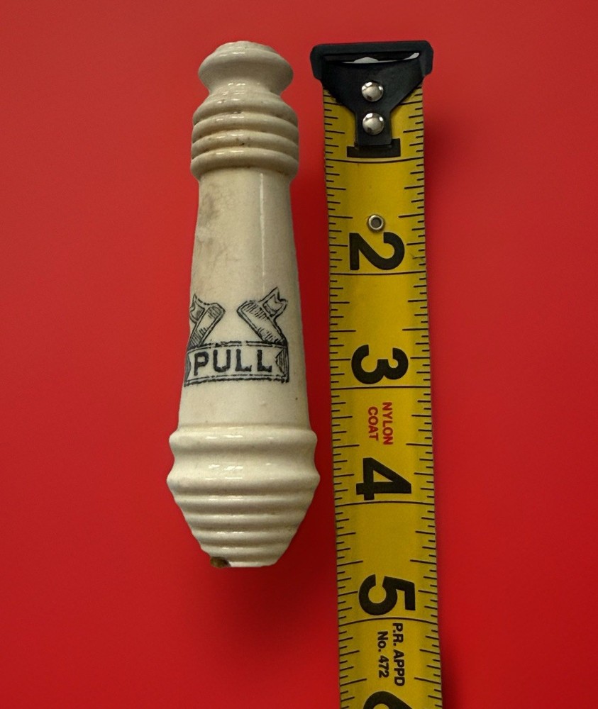 ANTIQUE ENGLISH HIGH LEVEL TOILET CERAMIC PULL