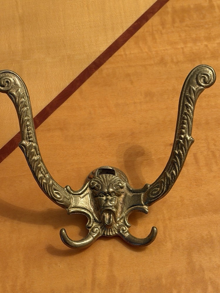 Vintage Victorian-Style Solid Brass Lion Head Double Coat Hook.
